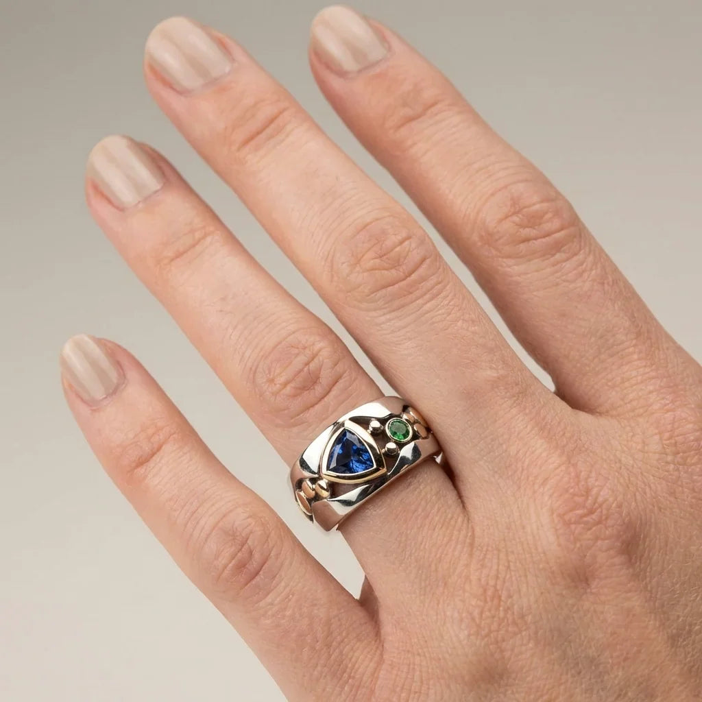 Ring Eisklarer Kristall Antik-Stil