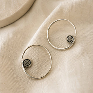 Spiral Hoop Minimalistische Ohrringe