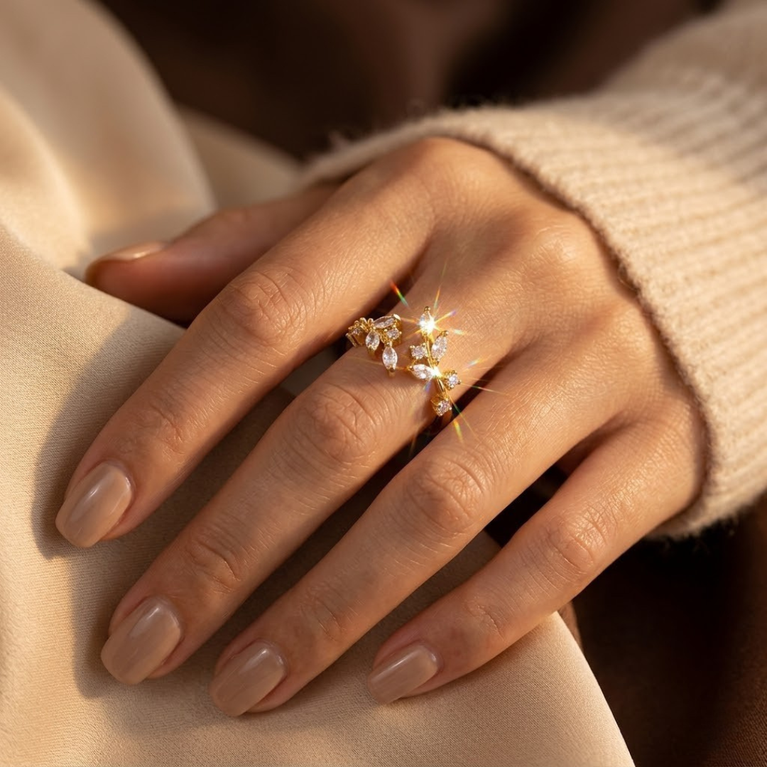 Gouden open ring met blaadjes