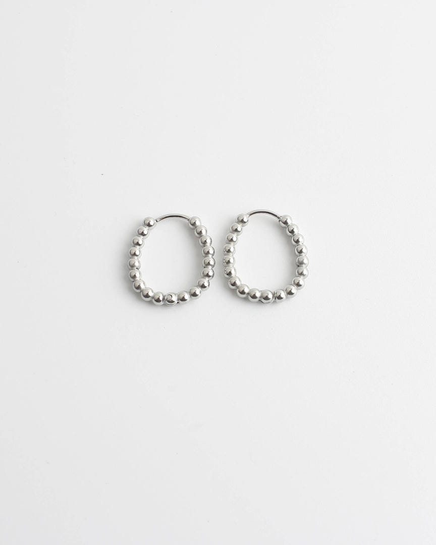 Auffällige Dotted Hoop-Ohrringe