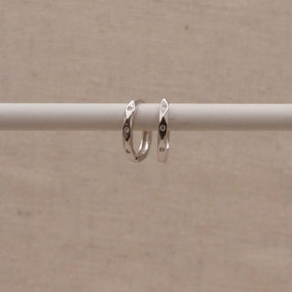 Silberne Marquise Huggie Creolen