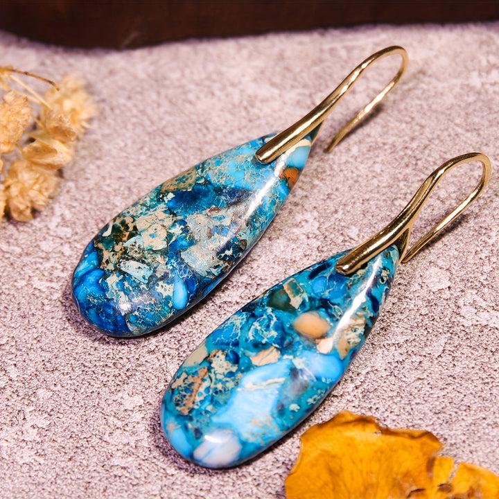 Farbenfrohe Boho-Ohrringe mit Textur, hängend