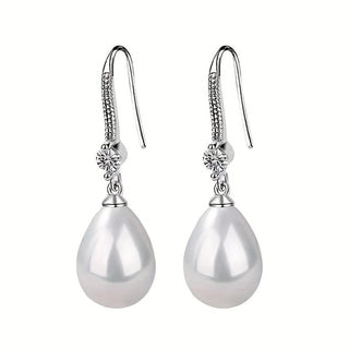 Tropfenförmige Perlen-Crystal-Hängerohrringe