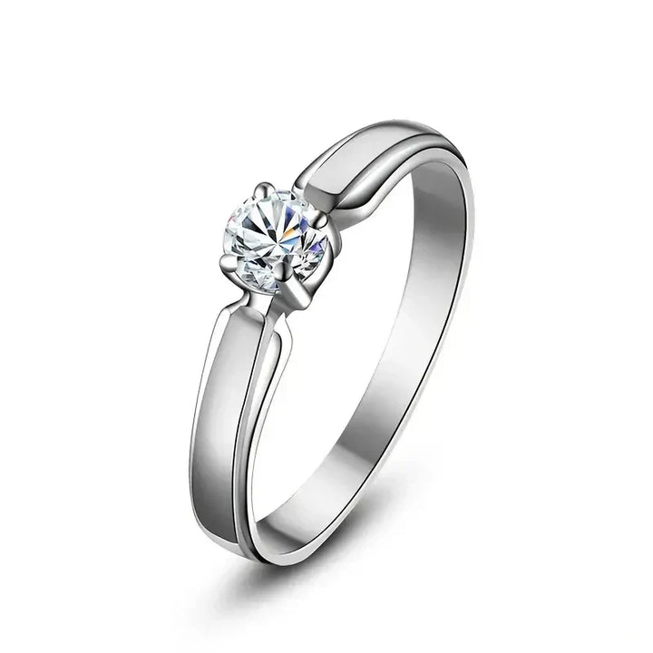 Clara ring met enkele steen