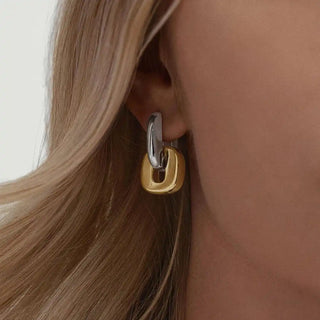Minimalistische zweifarbige goldene ovale Ohrringe