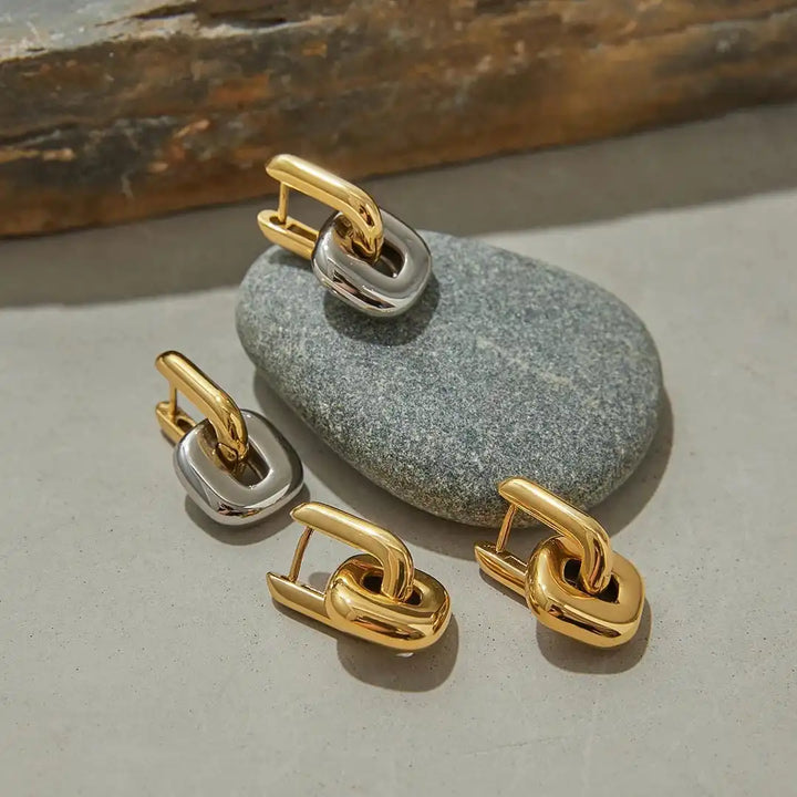 Minimalistische zweifarbige goldene ovale Ohrringe