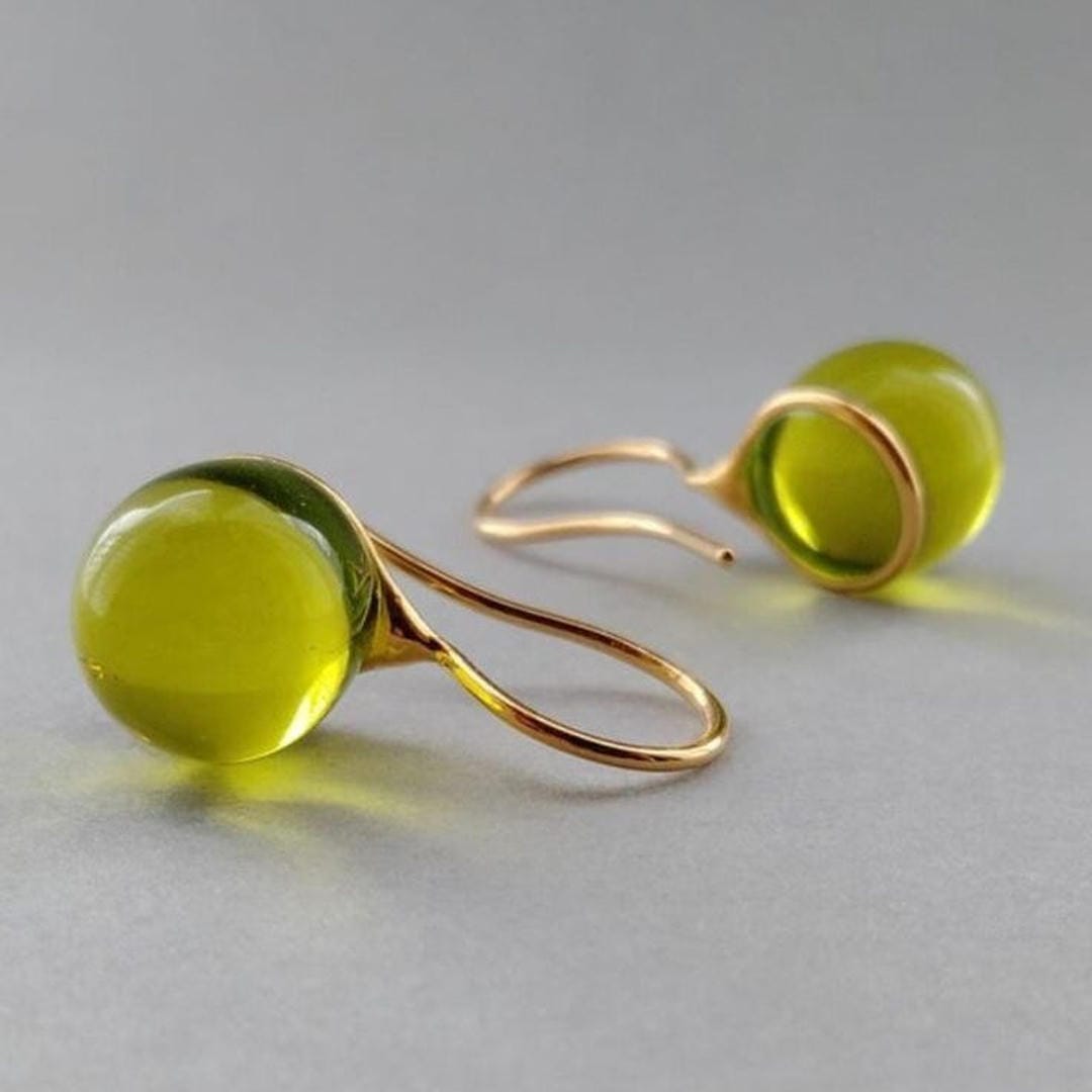 Vintage Olive Drops Kristall-Ohrringe