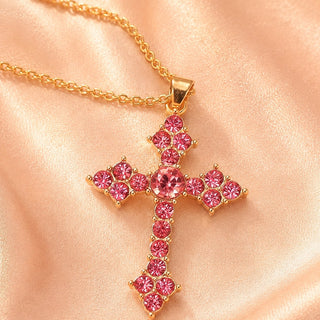 Anmutige Kreuz-Anhänger-Kette