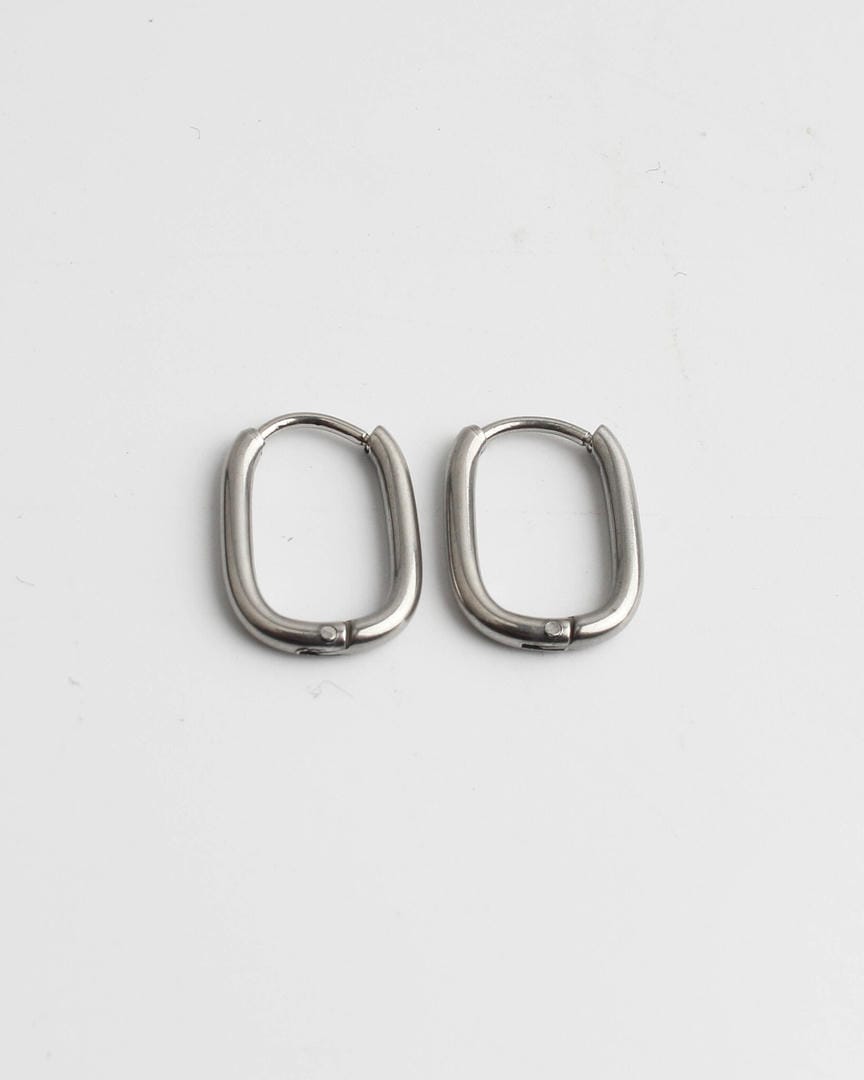 Elegante ovale Huggie-Ohrringe