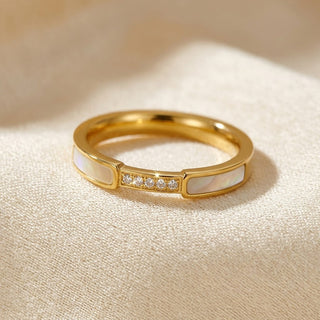 Gouden ring met inleg
