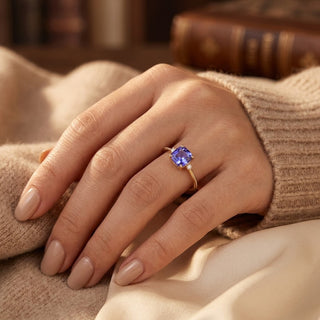 Gouden ring met enkele amethist