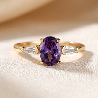 Gouden ring met drie amethisten