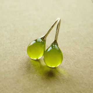 Vintage Olive Drops Kristall-Ohrringe