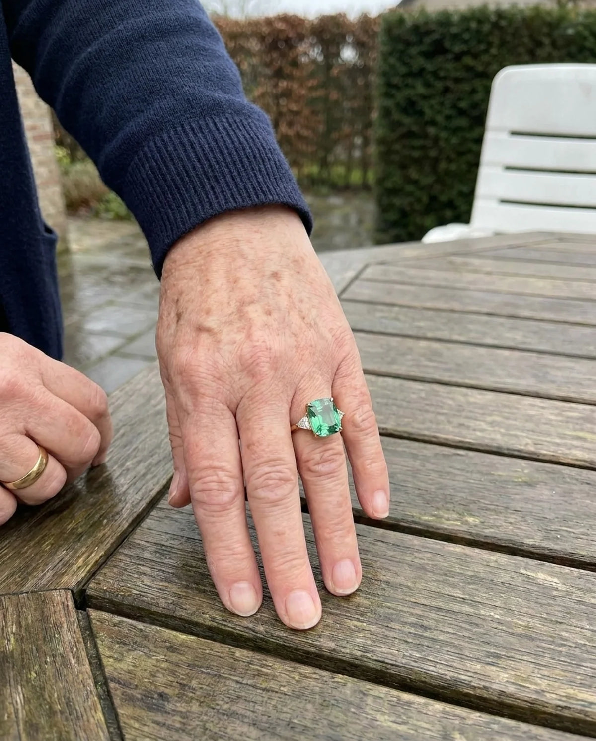 Dezelfde ring, binnen en buiten.