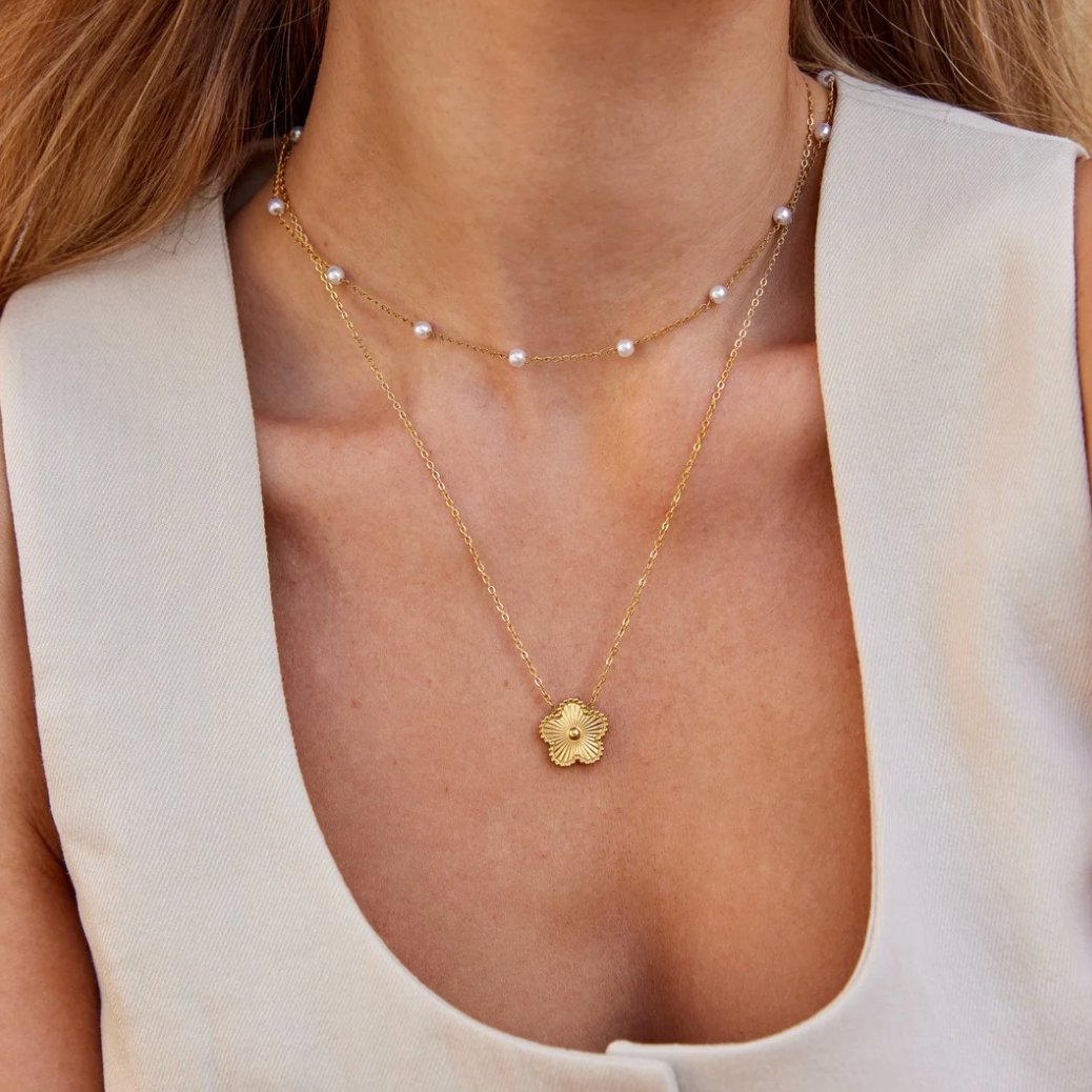 Tijdloze Gouden Parelketting