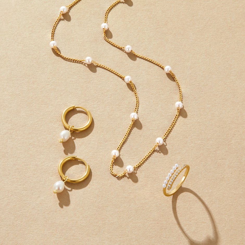 Tijdloze Gouden Parelketting