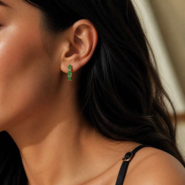 Smaragd-Silhouette Tropfenohrringe
